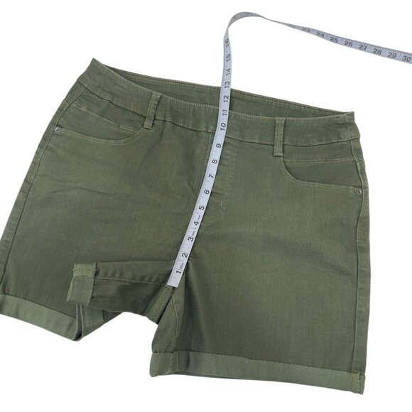 Time And Tru Womens HAND MADE CUT Green Midi Rise Shorts Size L Cotton Blend - Picture 6 of 9